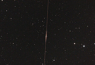 NGC5907 Galaxie mit Satellitenspur